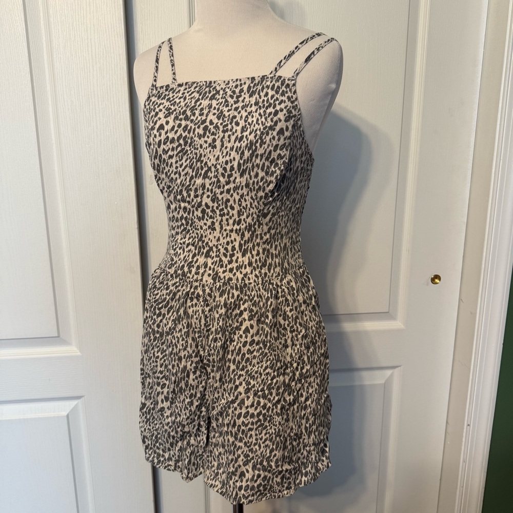 Hollister romper